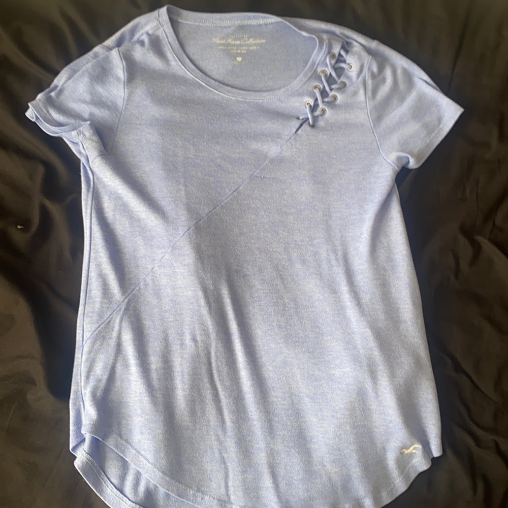 indigo short sleeve T from Hollister size small